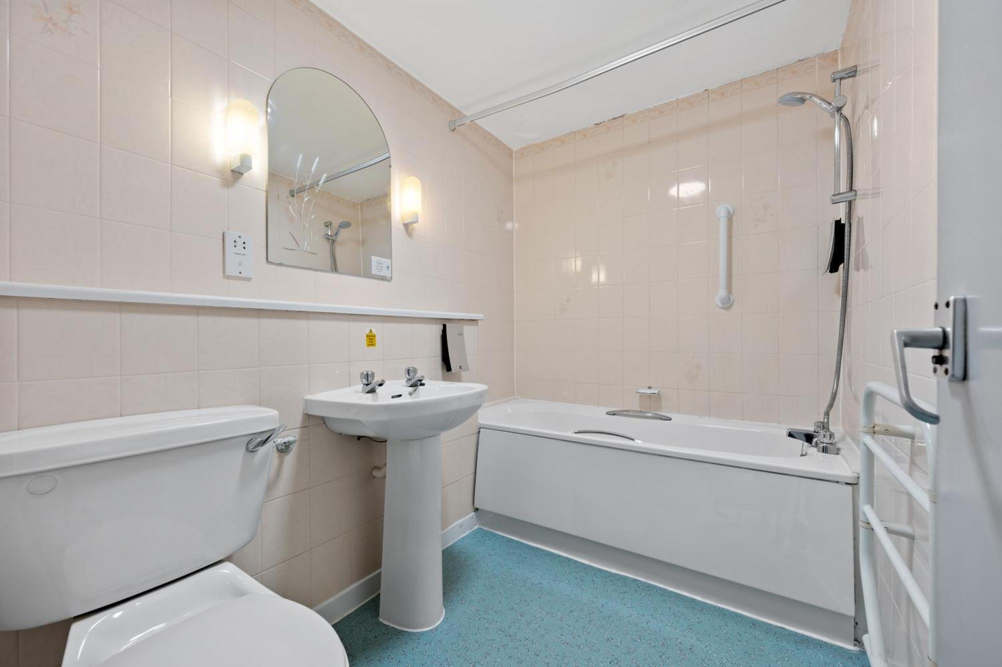 Royal Whitby Hotel Ngoại thất bức ảnh