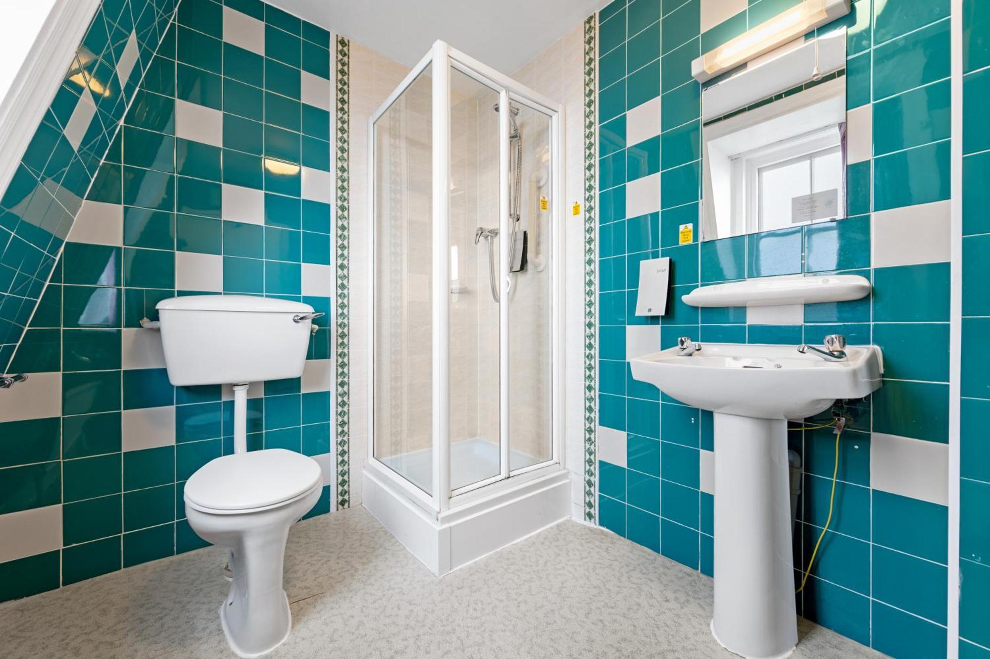 Royal Whitby Hotel Ngoại thất bức ảnh