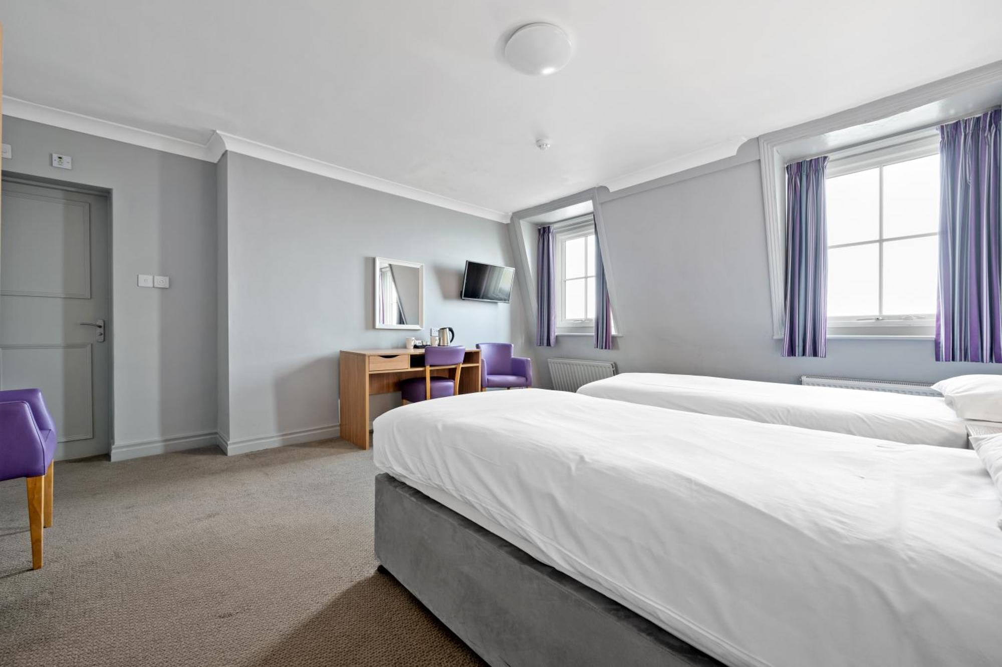Royal Whitby Hotel Ngoại thất bức ảnh