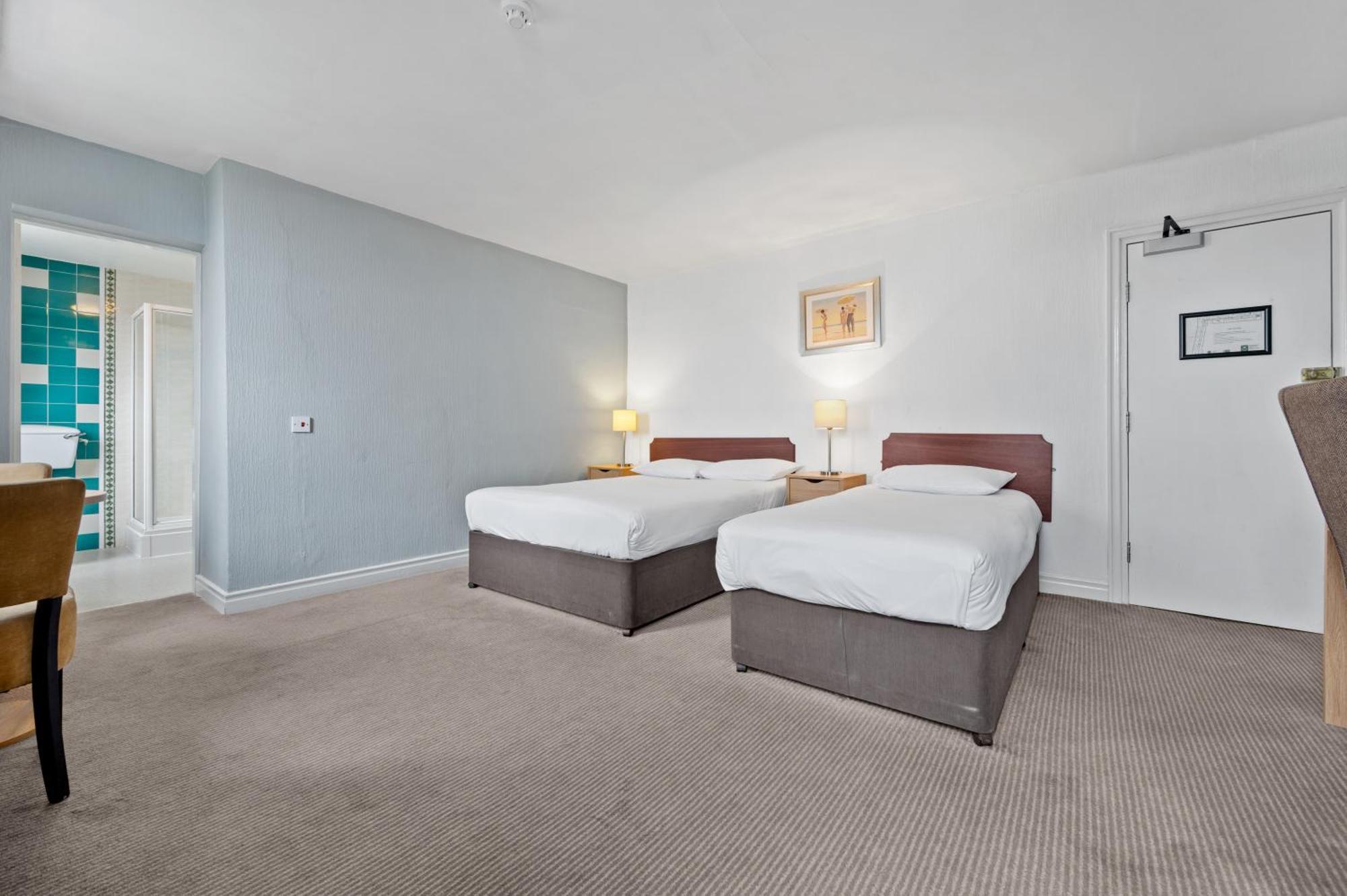 Royal Whitby Hotel Phòng bức ảnh